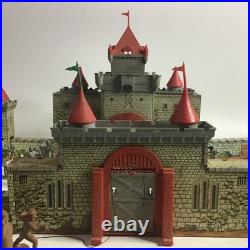 Vintage Marx ROBIN HOOD CASTLE Play Set #4719