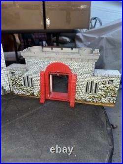 Vintage Marx ROBIN HOOD CASTLE Play Set Medieval Tin