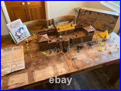 Vintage Marx Rin Tin Tin at Fort Apache #3627 Playset withdoubles & box