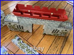 Vintage Marx Robin Hood Medieval Castle Toy Playset & Plastic Figures Vintage Marx Robin Hood Medieval Castle Toy Playset & Plastic Figures