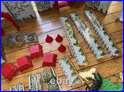 Vintage Marx Robin Hood Medieval Castle Toy Playset & Plastic Figures