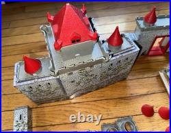 Vintage Marx Robin Hood Medieval Castle Toy Playset & Plastic Figures