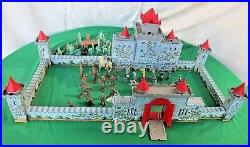 Vintage Marx Robinhood Castle Set #4719 & Accessories