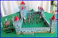 Vintage Marx Robinhood Castle Set #4719 & Accessories