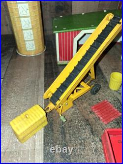 Vintage Marx Sears Happi Time Farm 1959 withAnimals Farm Equipment Read