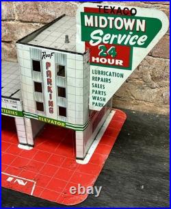 Vintage Marx Texaco Automotive Center Gas & Oil Service Station Tin Toy with Sign