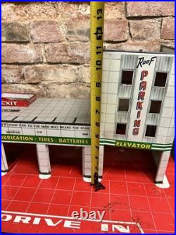 Vintage Marx Texaco Automotive Center Gas & Oil Service Station Tin Toy with Sign