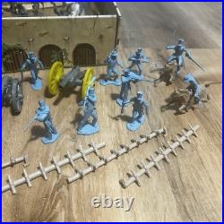 Vintage Marx The Alamo Playset No. 3543 Box Figures Horses Cannons Walls