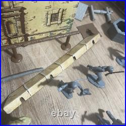 Vintage Marx The Alamo Playset No. 3543 Box Figures Horses Cannons Walls