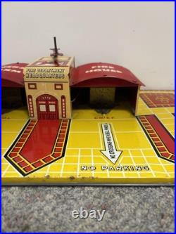 + Vintage Marx Tin Fire Department Headquarters Fire House with 2 Cars