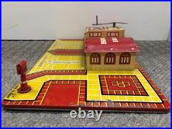 + Vintage Marx Tin Fire Department Headquarters Fire House with 2 Cars