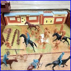 Vintage Marx Tin Fort Apache Carry-All Action Playset Accessories #4685 62pcs