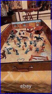 Vintage Marx Tin Litho Carry-All Fort Apache Play Set withFigures & Accessories