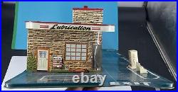 Vintage Marx Tin Litho Service Station with Sky View Parking Nice Bright Litho