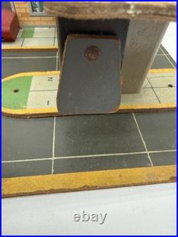 Vintage Marx Tinplate Bus Station 23 Wide Base