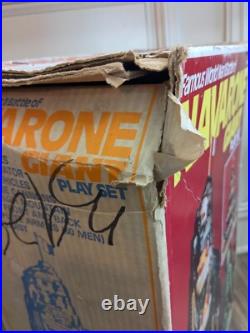 Vintage Marx Toys World War II Battle of Navarone Giant Soldiers Playset with box