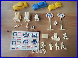 Vintage Marx toys # 3474 day nite service gas station / garage with box