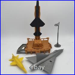 Vintage Original Marx 4810 American Airlines International Jet Port With Box