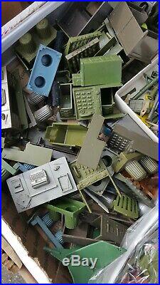 Vintage Playset Hoard MARX TIMMEE PYRO MPC etc army men Indians Parts Acessories