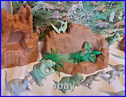 Vintage Prehistoric Times Marx Playset 3398 with Box 20 Dinosaurs Dinos