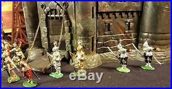 Vintage Rare 1964 MARX Miniature KNIGHTS AND VIKINGS Playset with box