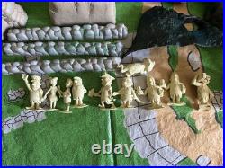 Vintage The Flintstones Play Set #4672 Marx 1962 With Extras