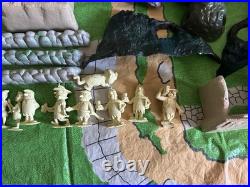 Vintage The Flintstones Play Set #4672 Marx 1962 With Extras