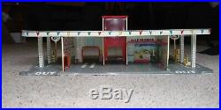 Vintage Tin Litho MARX Service/Gas Station Center1950's