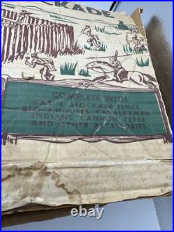 Vtg 1950s Marx Fort Apache Stockade Playset Series 2000 #3660 Includes Figures