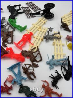Vtg 1950s Marx Fort Apache Stockade Playset Series 2000 #3660 Includes Figures