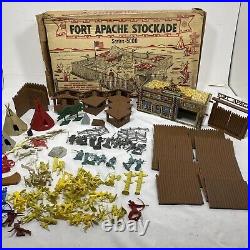 Vtg 1950s Marx Fort Apache Stockage Series 5000 No 3675 Playset with Extras