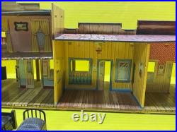 Vtg 1950s roy rodgers mineral city tin western town playset marx toys