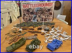 Vtg 1977 MARX World War II BATTLEGROUND! Set IN ORIGINAL BOX 4204 Tanks Army Men