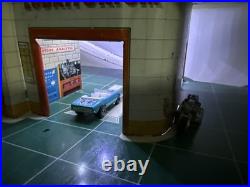 Vtg 50s 60s Marx Tin Litho Gas Station Service Center Playset Lights Up RARE
