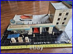 Vtg MARX Tin Litho ALLSTATE Service/Gas Station with2 Service Bays & Roof Parking