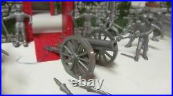 Vtg Marx 1953 Medieval Working Cannon, Horses and Men Fort Playset