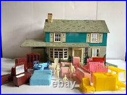 Vtg Marx Doll House Tin Litho Metal 2 Story Colonial With Furniture & Figures