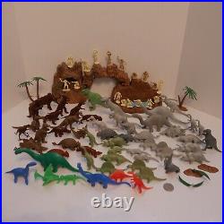 Vtg Marx Prehistoric Play Set 3398 1971 Potbelly with 55 Dinosaurs & 17 Cavemen