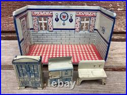 Vtg Marx Tin Newlyweds Kitchen Building & Accessories