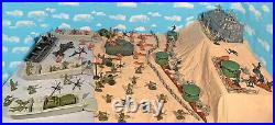 WWII D-Day Playset #1 Hit the Beach 54mm Plastic Toy Soldiers