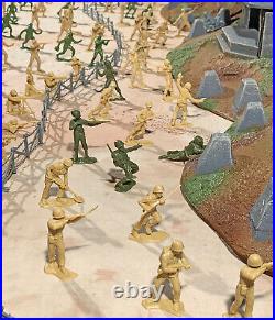 WWII D-Day Playset #2 Fighting Through 54mm Plastic Toy Soldiers