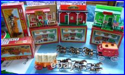 Western Town Play Set vintage LOT 12- 1/32 SCALE Western Town Play Set vintage LOT 12- 1/32 SCALE