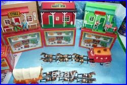 Western Town Play Set vintage LOT 12- 1/32 SCALE