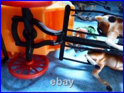 Western Town Play Set vintage LOT 12- 1/32 SCALE