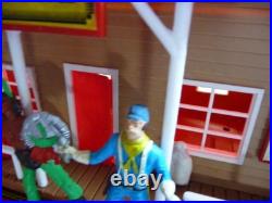 Western Town Play Set vintage LOT 12- 1/32 SCALE Western Town Play Set vintage LOT 12- 1/32 SCALE