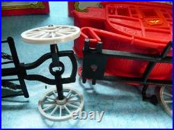 Western Town Play Set vintage LOT 12- 1/32 SCALE