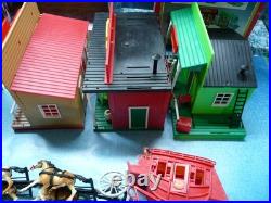 Western Town Play Set vintage LOT 12- 1/32 SCALE