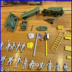 World War II Marx Guns Of Navarone Giant Soldiers Playset Vintage Used Set W Box